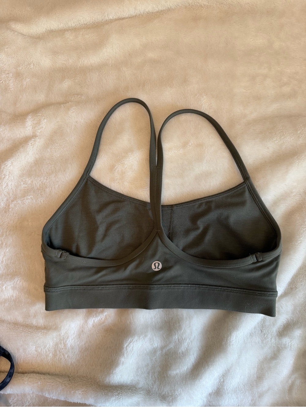 lululemon Flow Y Nulu bra - sage green - size 6 no padding